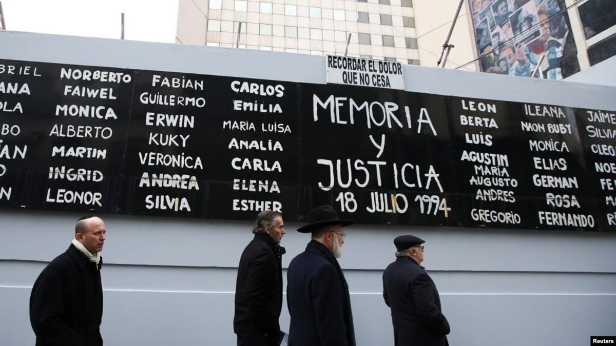 A 32 años de un atentado sin justicia: el imperativo ético de no olvidar