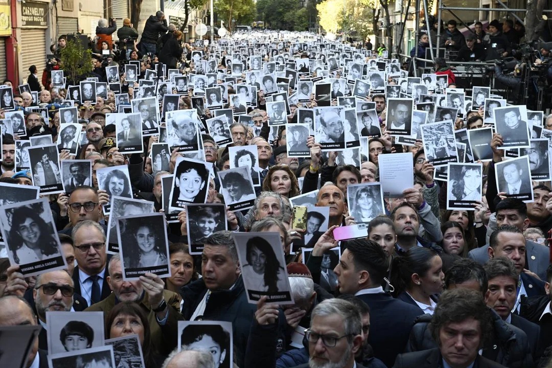 Fuerte reclamo de la AMIA a la Justicia por la causa: Es como si estuviese adormecida o cajoneada