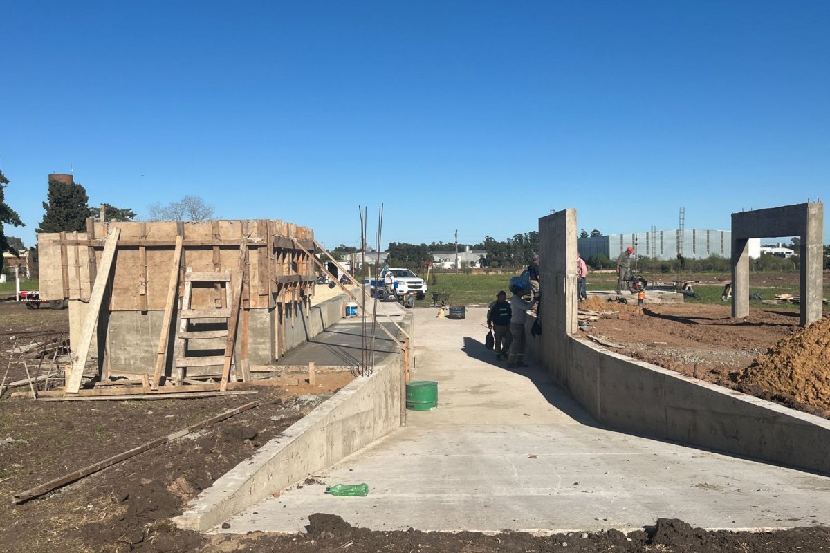 Avanzan los trabajos en la construcción de la Planta Asfáltica en el Parque Industrial