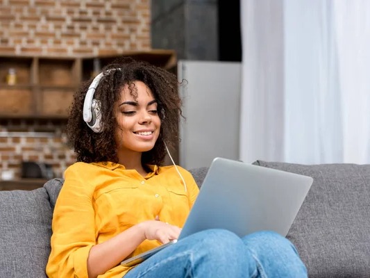 Cómo consultar el dólar paralelo de Venezuela en tiempo real: plataformas y calculadoras digitales