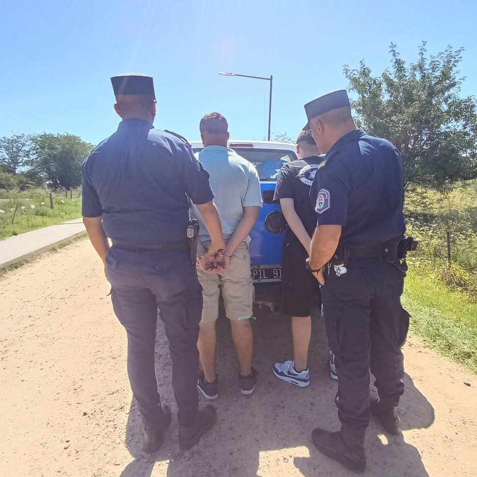 En menos de 24 horas, realizaron dos procedimientos policiales con secuestro de droga y personas detenidas