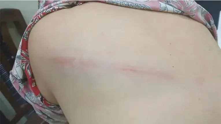 Discutieron por un mate y terminó golpeando a su esposa con un látigo