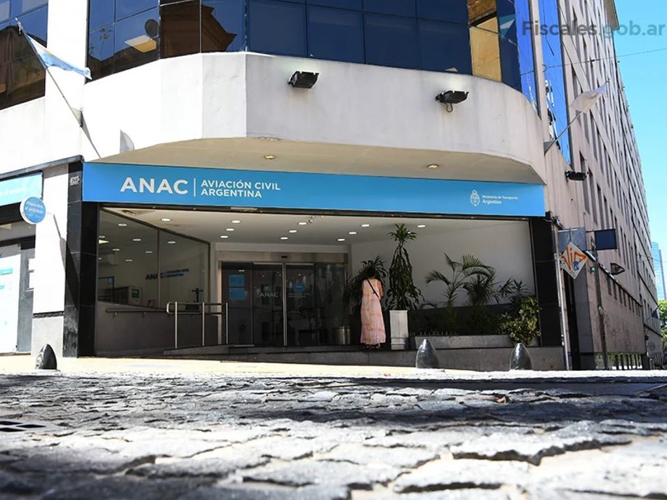 ATE suspendió el paro de controladores aéreos del lunes tras un llamado del Gobierno
