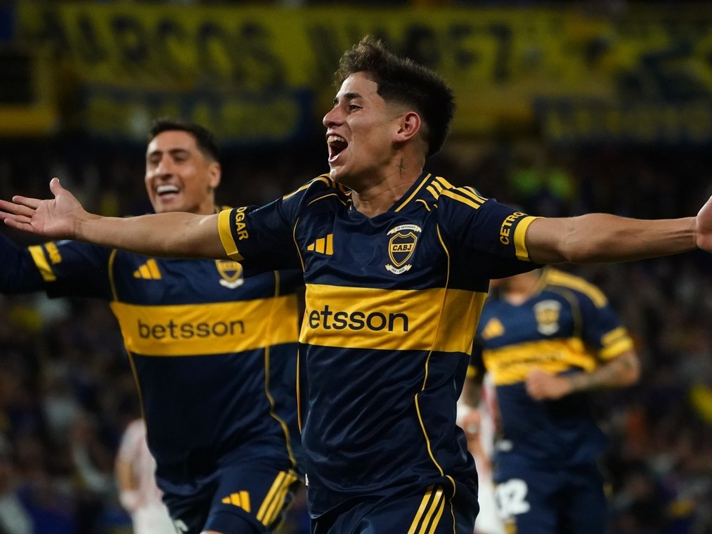 Boca le ganó a Instituto para asentarse en zona de clasificación y alcanzar ocho partidos invicto