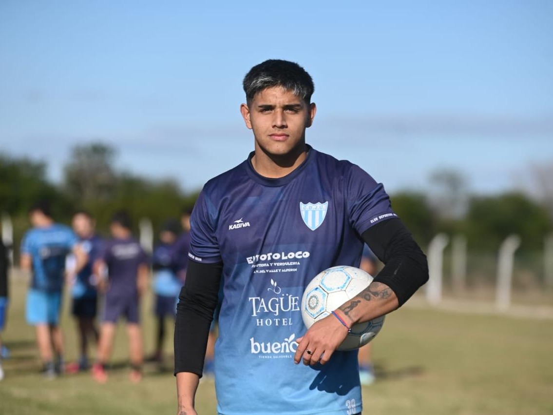 Agustín Solís, el joven delantero de Juventud Unida que persigue su sueño a fuerza de goles y sacrificio