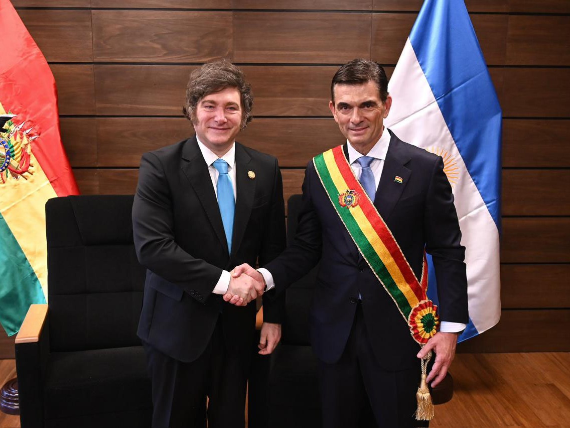 Javier Milei respaldó a Rodrigo Paz Pereira tras el envío de ayuda humanitaria a Bolivia
