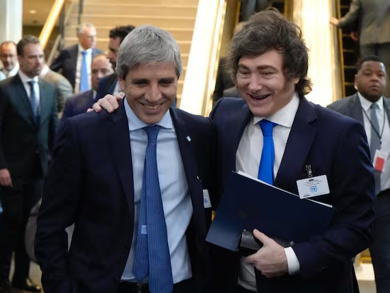 El Gobierno Nacional ya gastó más de un millón de dólares en viajes al exterior en lo que va del año