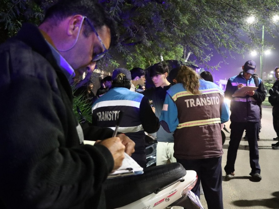 La Agencia Nacional de Seguridad Vial lanzó una línea para denunciar conductas peligrosas en la vía pública