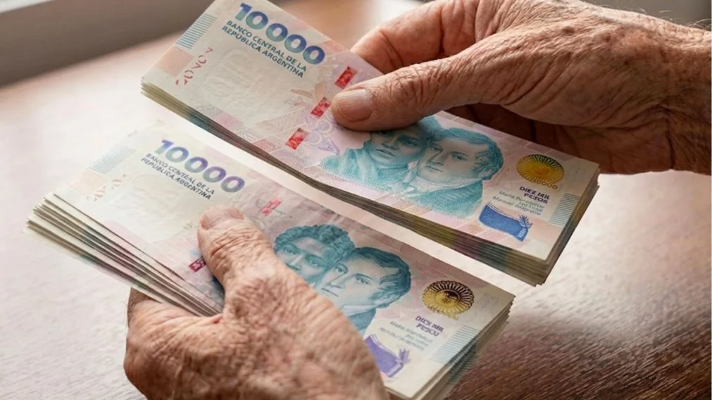 Jubilados, AUH y asignaciones: Anses confirmó todas las fechas de cobro de julio