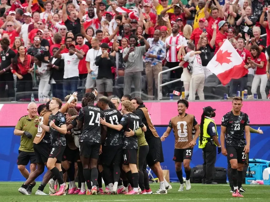 Canadá le ganó de manera agónica a Sudáfrica y es el primer clasificado a los octavos de final