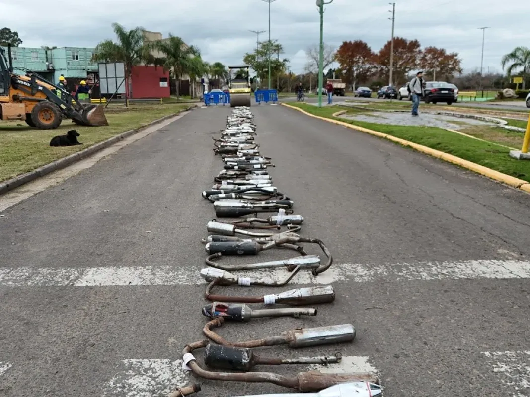 Destruyeron más de 220 caños de escape: Las reglas están para cumplirse, afirmó Davico