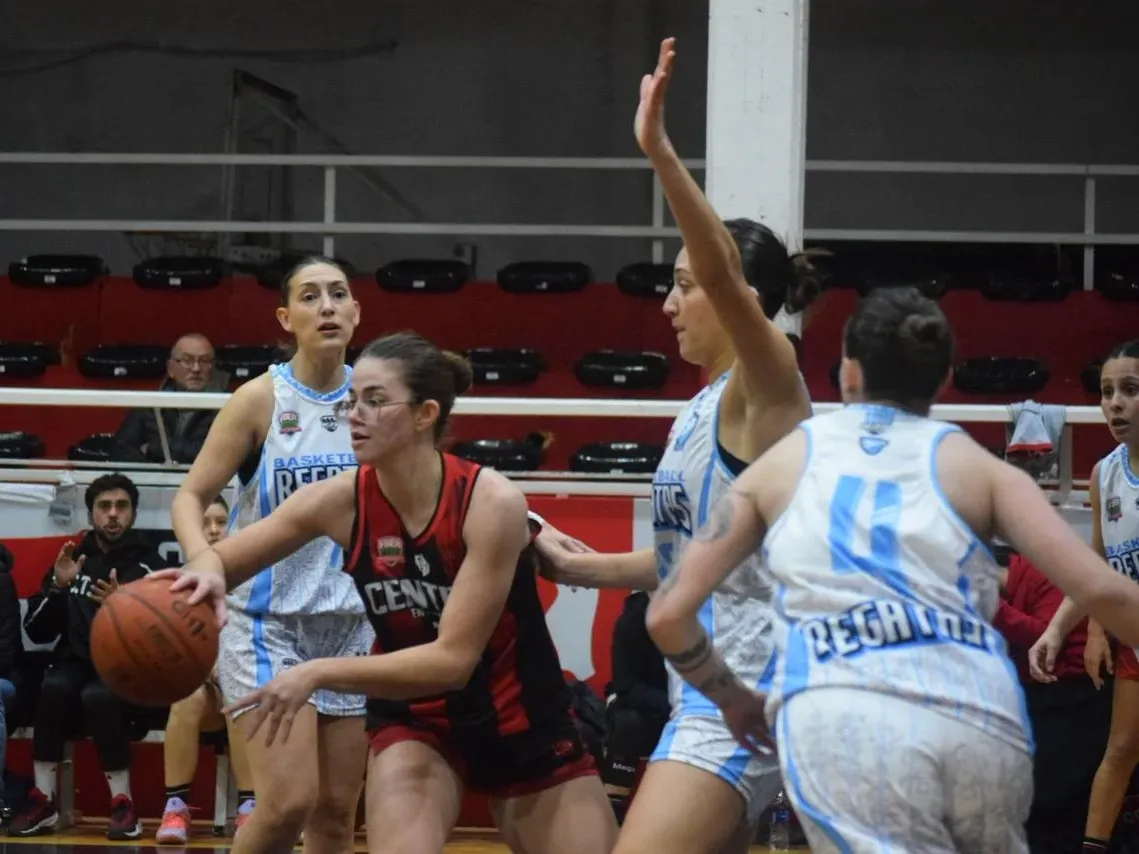 Central Entrerriano sufrió una abultada derrota ante Regatas Uruguay por la Liga Provincial de Mayores