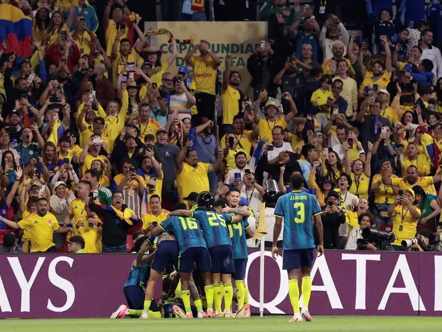Colombia se impuso ante Uzbekistán en el cierre de primera fecha de la Copa del Mundo