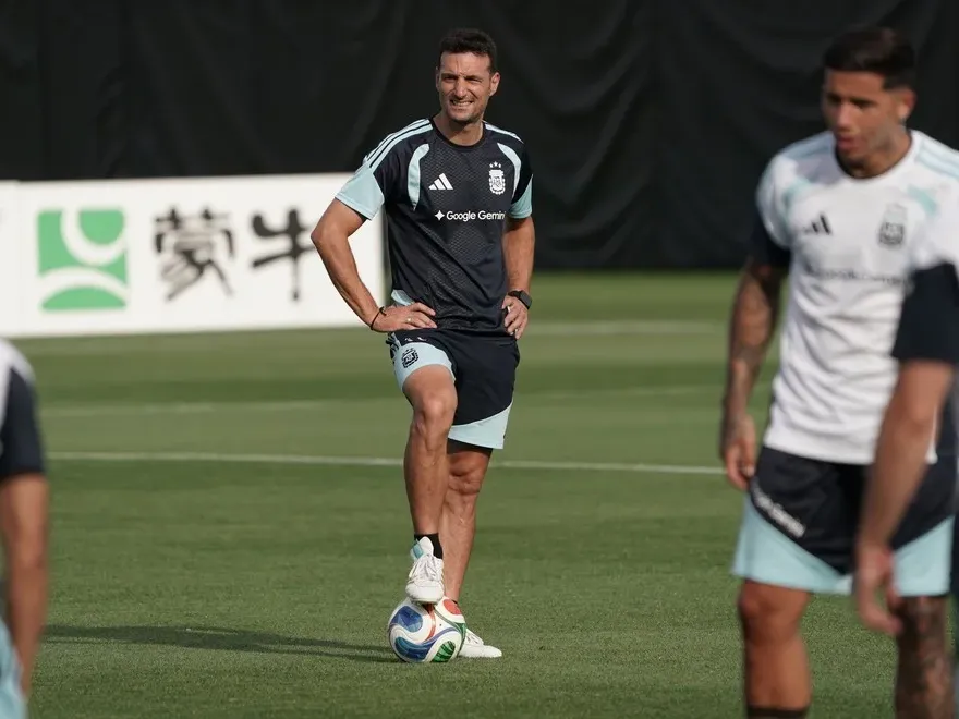 Scaloni mantiene algunas dudas en el 11 titular para enfrentar a Austria