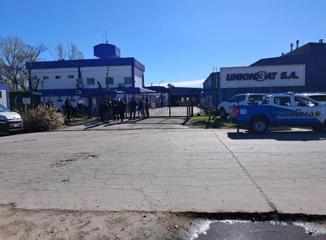 Una empresa del PIG despidió a 100 trabajadores y el gremio adelantó que lo denunciarán en el Ministerio de Trabajo