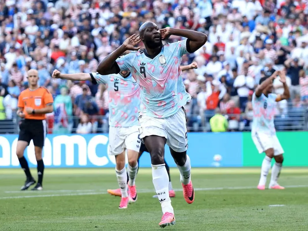 Bélgica jugó a lo grande, aplastó a Estados Unidos en Seattle y limpió la pelota tras la mancha de la FIFA