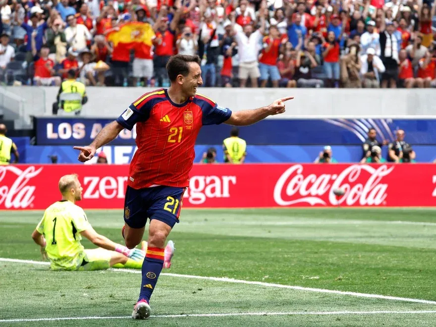 Con un doblete de Oyarzabal, España jugó su mejor partido, goleó a Austria y se metió en octavos de final