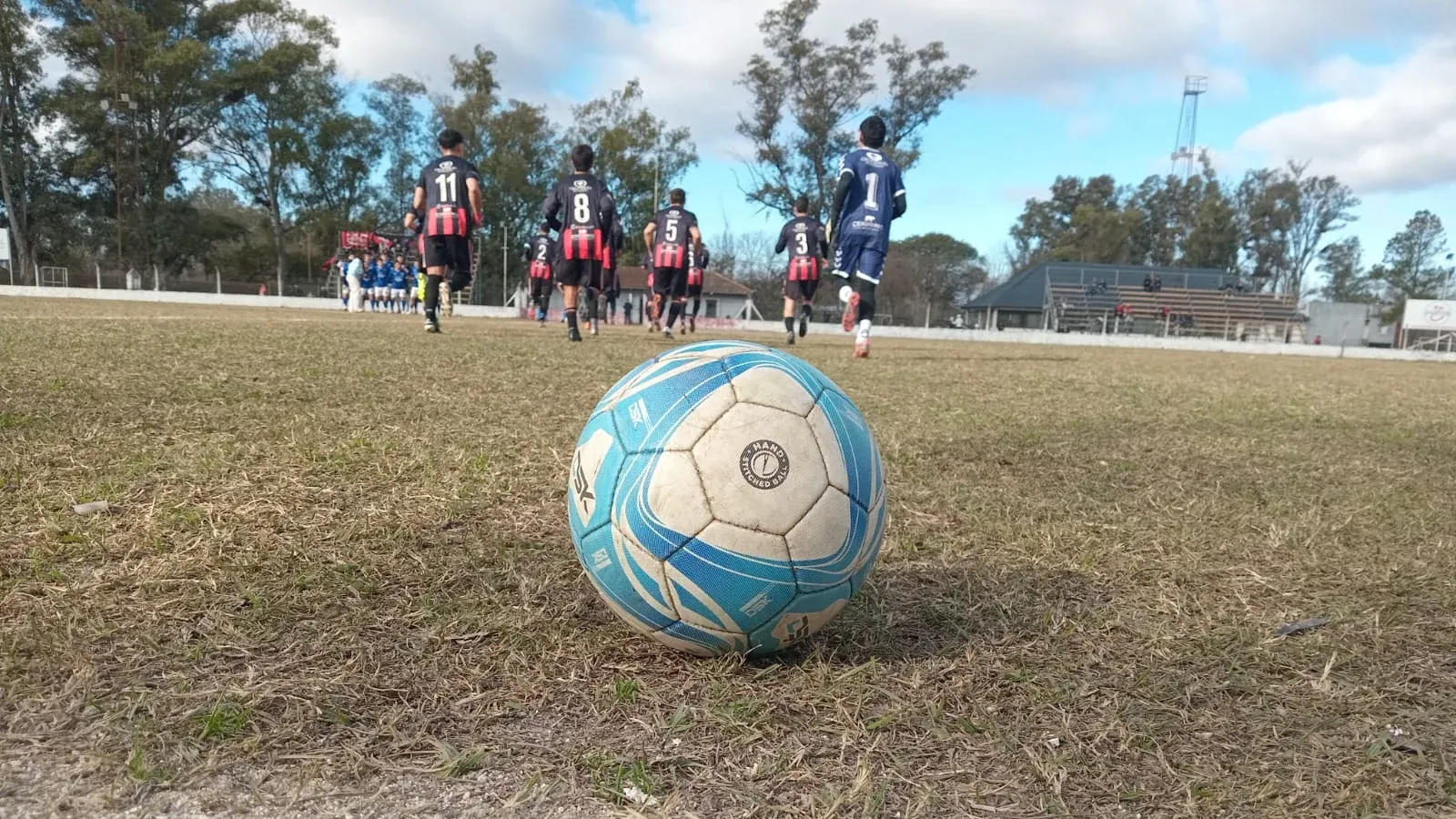 Central y Deportivo protagonizaron el partido de la fecha; Juventud empató y sigue cómodo en la cima