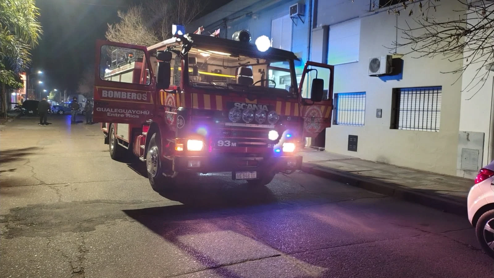 En la previa del partido de Argentina, se desató un incendio en una vivienda de la ciudad