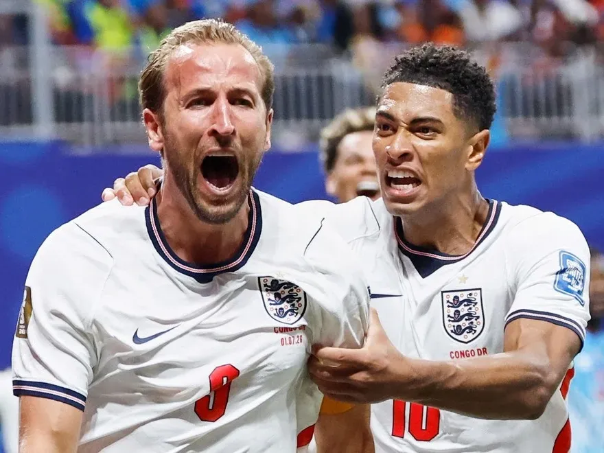 Con un arbitraje polémico, Inglaterra venció 3 a 2 a México y jugará frente a Noruega los cuartos de final