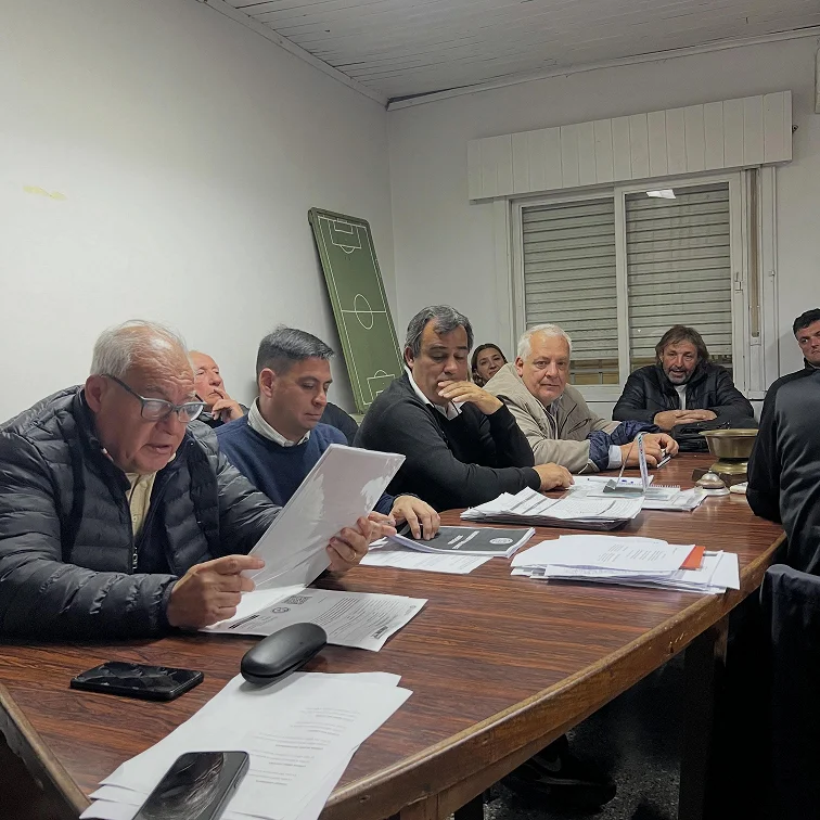 Renunció el presidente de la Liga Departamental de Fútbol y Silvio Picullo asumió al frente de la institución