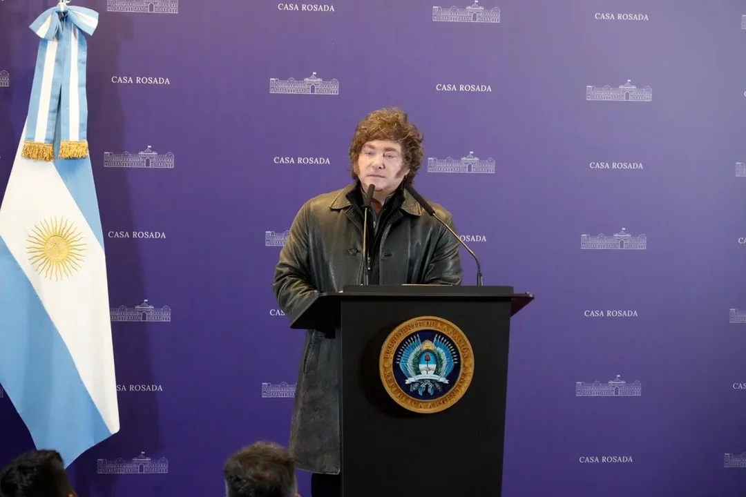 Milei reunió a legisladores de La Libertad Avanza y anunció una propuesta para modificar la Carta Orgánica del BCRA