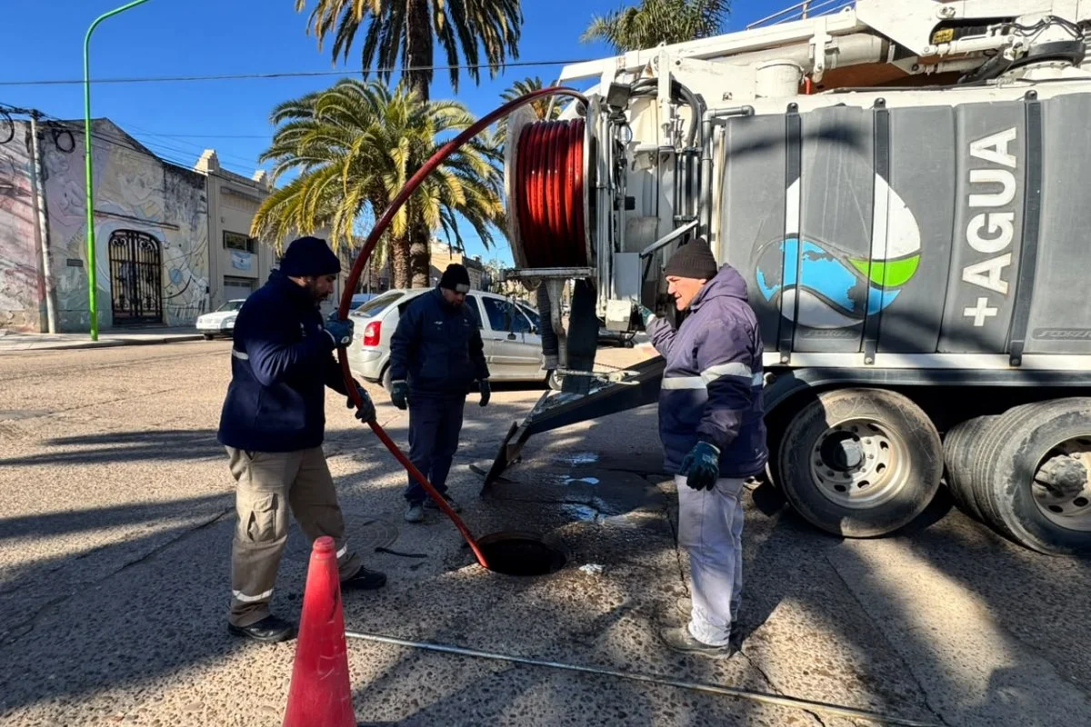 Obras Sanitarias realizó más de 670 intervenciones en la red de agua y cloacas en junio