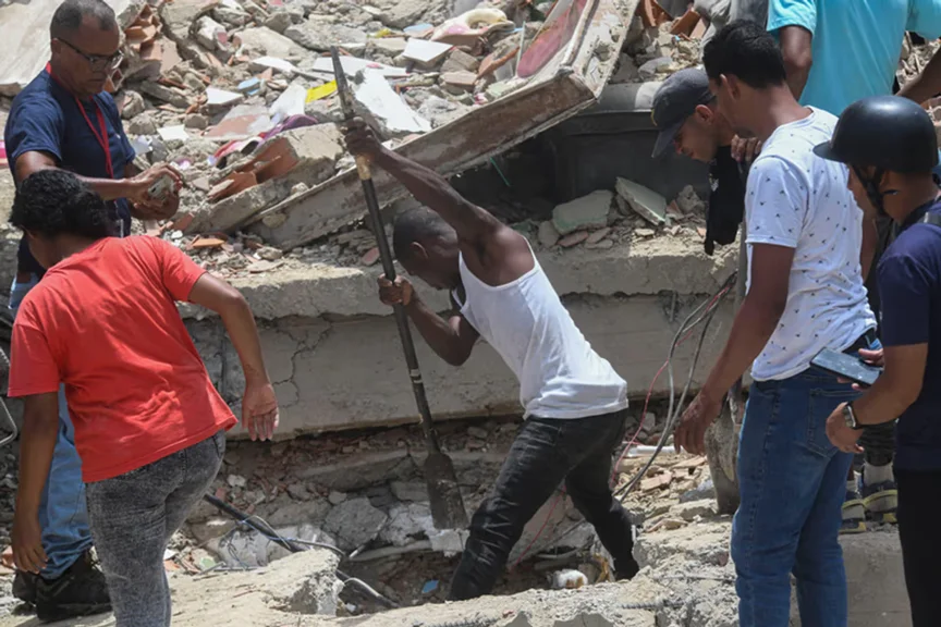 Rescatan un total de 6.462 personas en Venezuela y siguen las búsquedas tras los terremotos